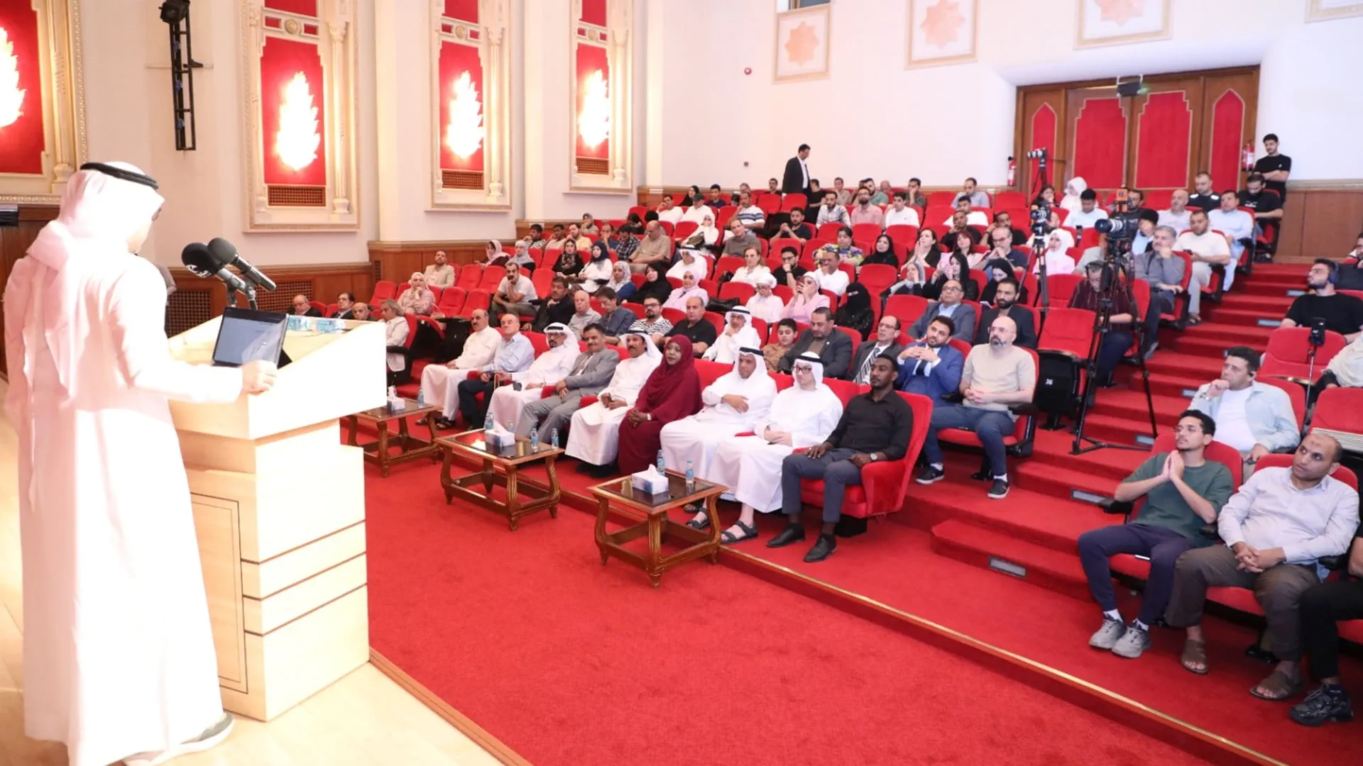بيت الشعر في الشارقة يحتفي بثلاثة أصوات عربية في أمسية شعرية